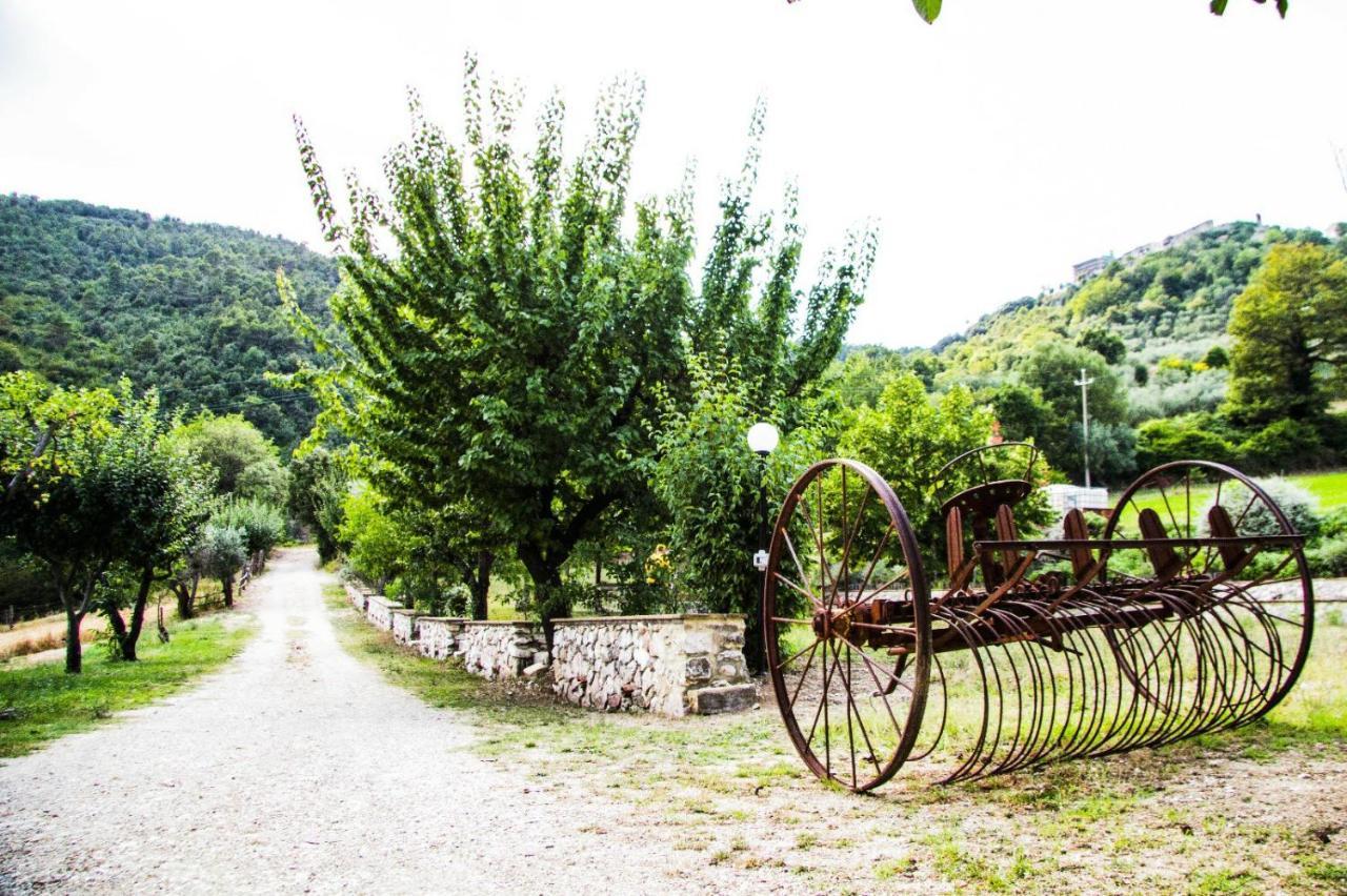 Montanari Agrivillage Нарни Экстерьер фото